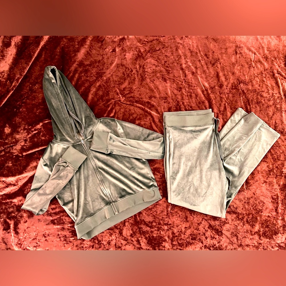 Aerie velour sage green tracksuit